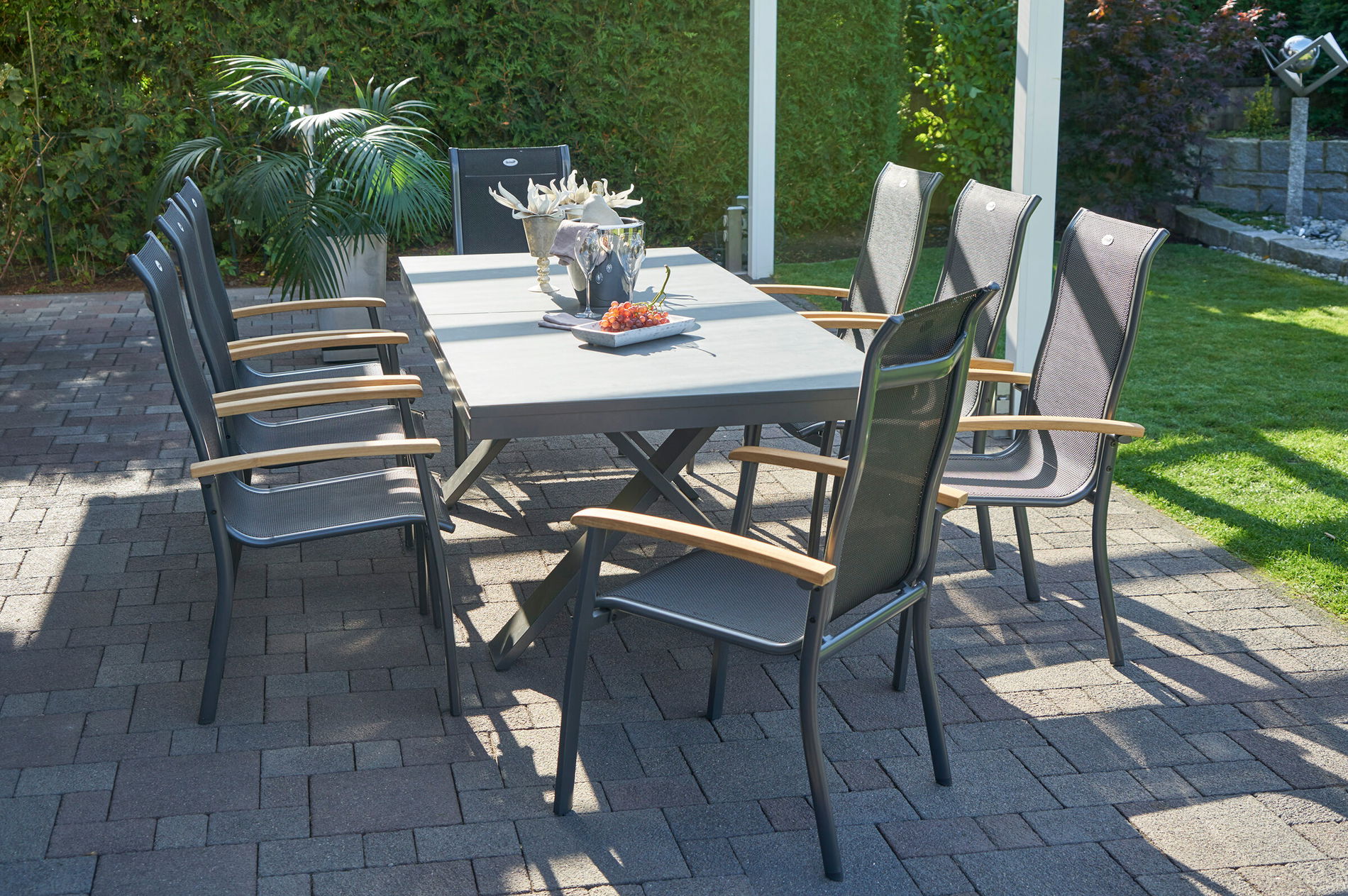 HARTMAN Modèle spécial Xanadu / Alice Ensemble repas de jardin, xerix/noir, Alu/Céramique-verre, textiles 4x4, 8 fauteuils empilables, 220/280x100cm 21107__1