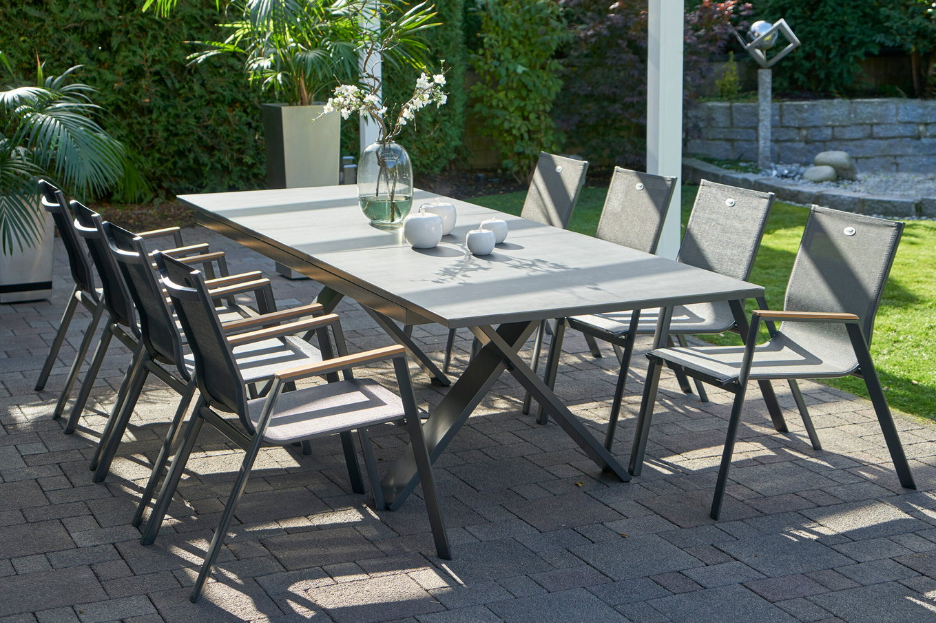 HARTMAN Ensemble repas de jardin, modèle exclusif Xanadu / Aruba Set, xerix/anthracite, Alu/Vitrocéramique, 8 fauteuils empilables, 220/280x100cm 21127__1