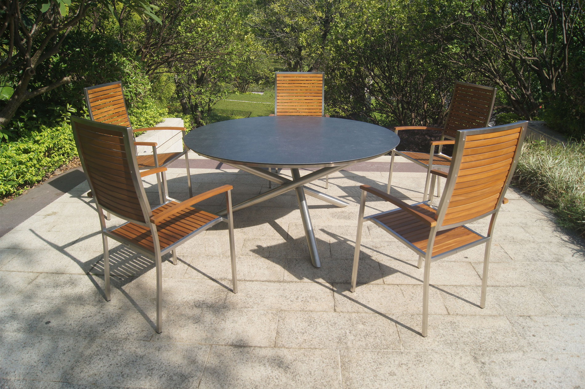 OUTFLEXX Salon de jardin repas, argenté/naturel, acier inoxydable/vitrocéramique/bois de teck, table Ø150cm, 5 chaises, produit certifié FSC® 24038__1