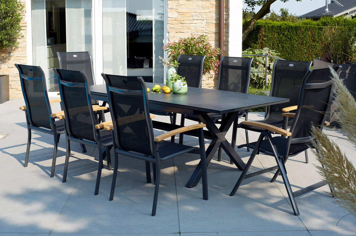 HARTMAN Xanadu / Alice Ensemble repas de jardin, xerix/naturel, Alu/Teck/Verre-céramique, 4x4 Textiles, 6 Fauteuils Dining, 2 Chaises pliantes, 160/220x100cm, Accoudoirs en teck 23251__1