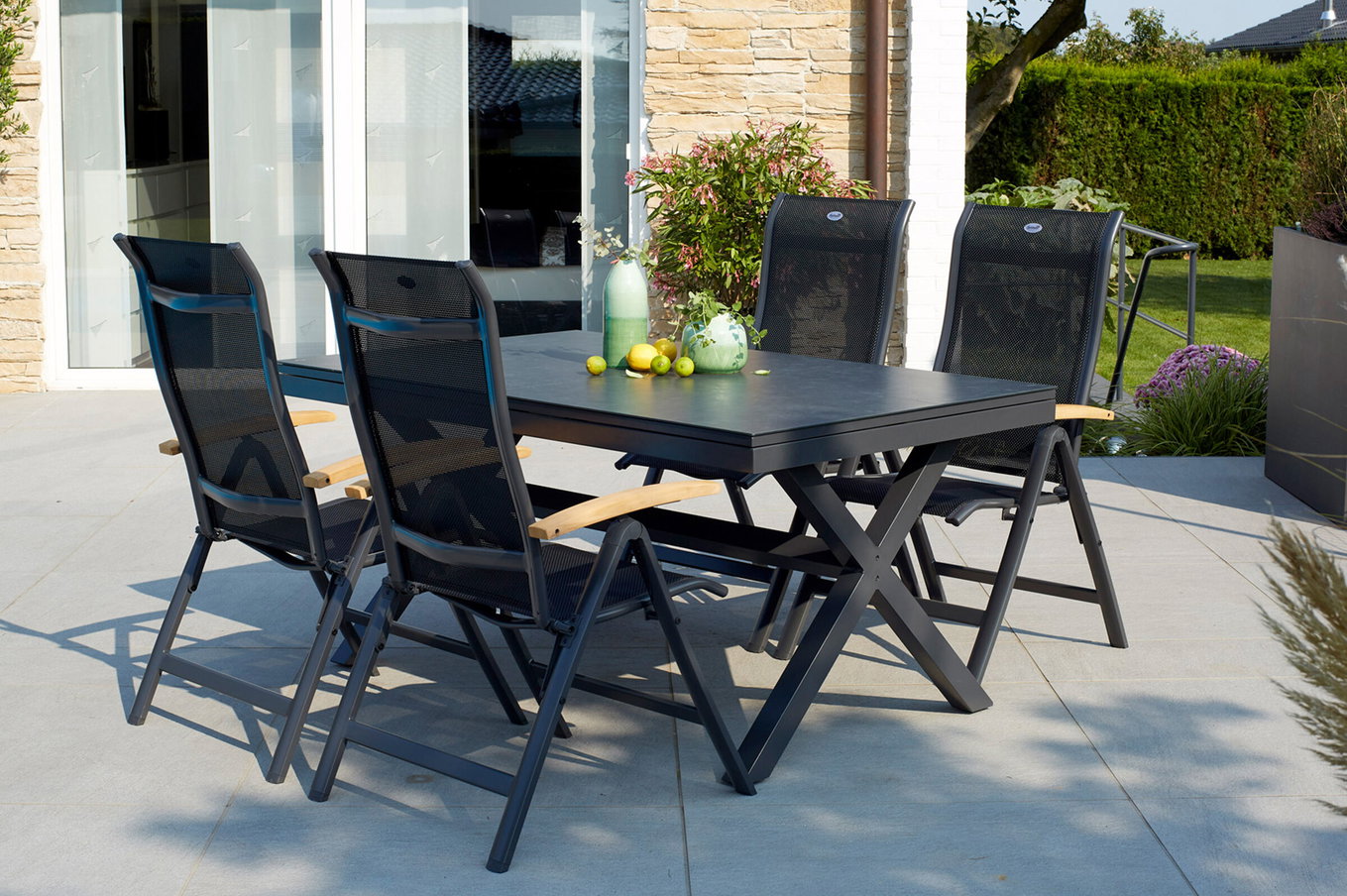 HARTMAN Xanadu / Alice Ensemble repas de jardin, xerix/naturel, Alu/Teck/Vitrocéramique, 4x4 Textilène, 4 Chaises pliantes, 160/220x90cm, Accoudoirs en teck 23244__1