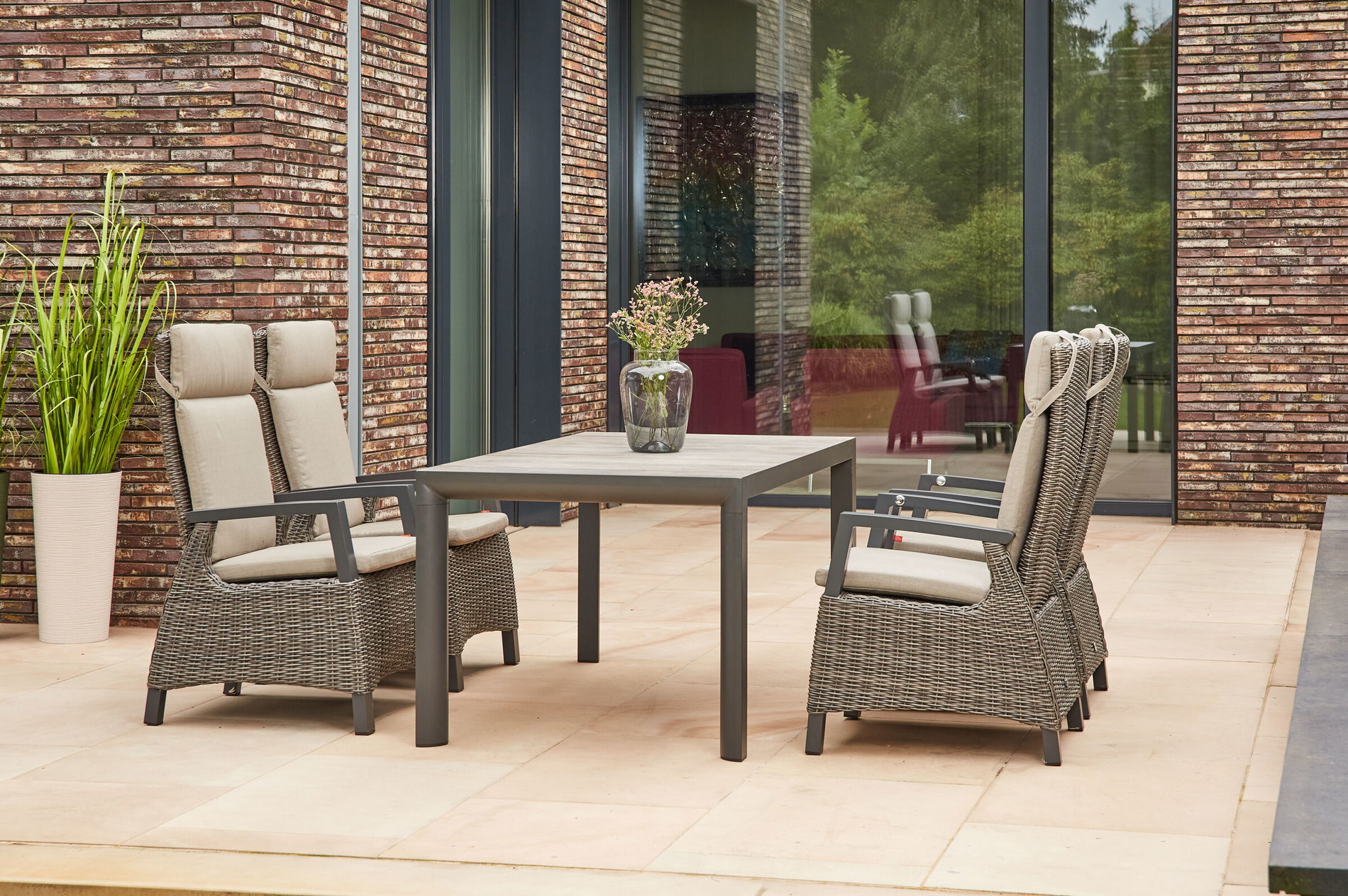 SIENA GARDEN Silva/Corido Ensemble repas de jardin, anthracite/gris, Alu/Tressage Gardino®/Céramique, 160 x 90cm, avec 4 fauteuils Dining 23818__1