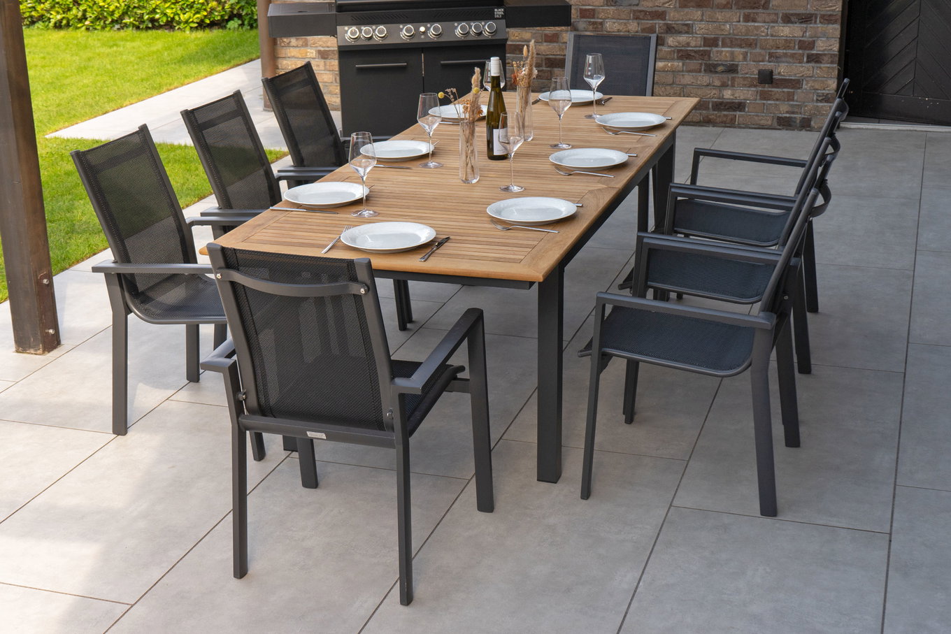 OUTFLEXX Salon à manger de jardin, OUTFLEXX® anthracite mat, Alu / Teck / Textile, Table extensible 180/240x100cm, 8 fauteuils empilables 22194__1