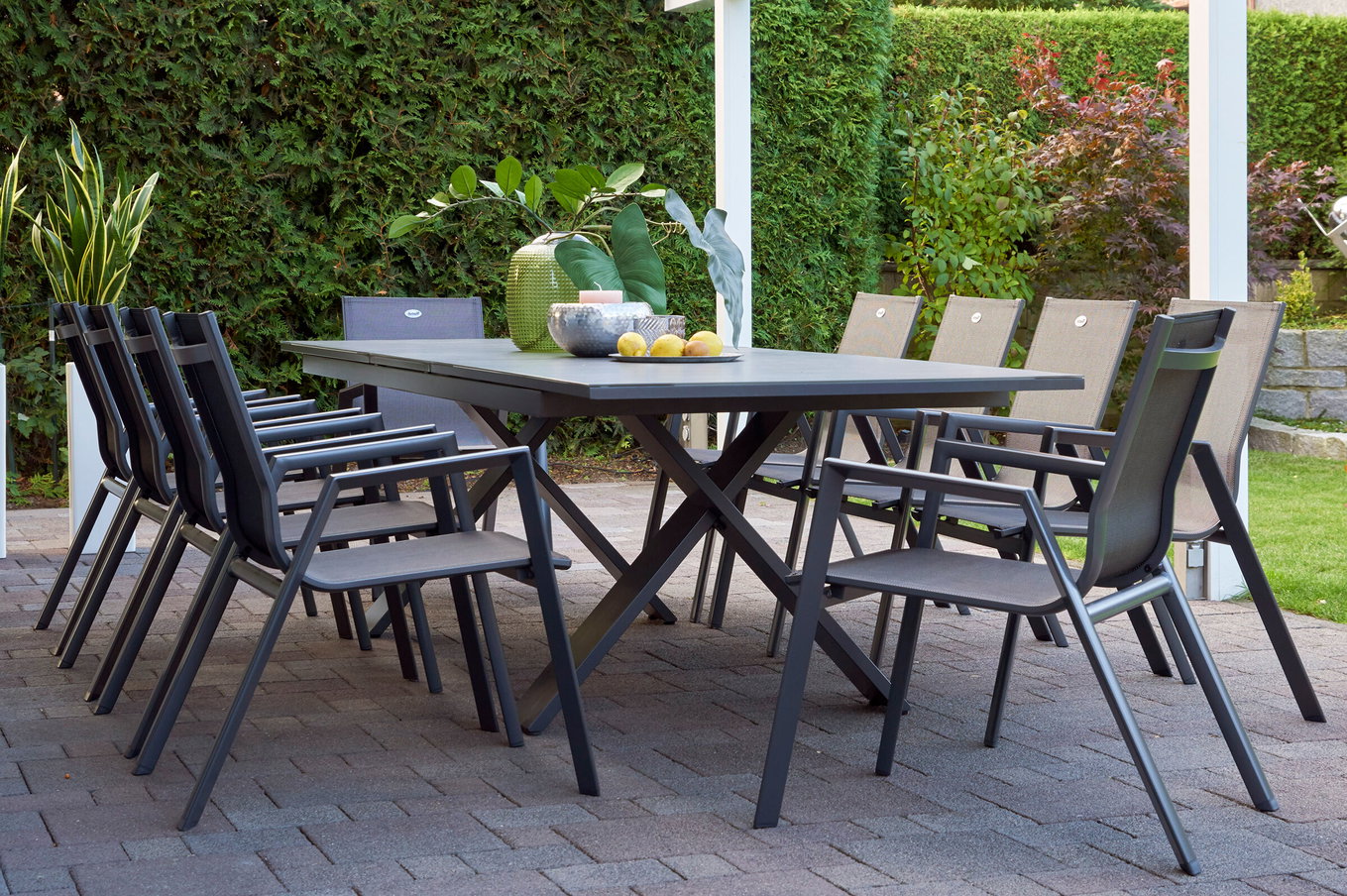 HARTMAN Modèle spécial Xanadu / Aruba Ensemble repas de jardin, xerix/anthracite, Alu/Vitrocéramique, 10 fauteuils empilables, 220/280x100cm 21138__1