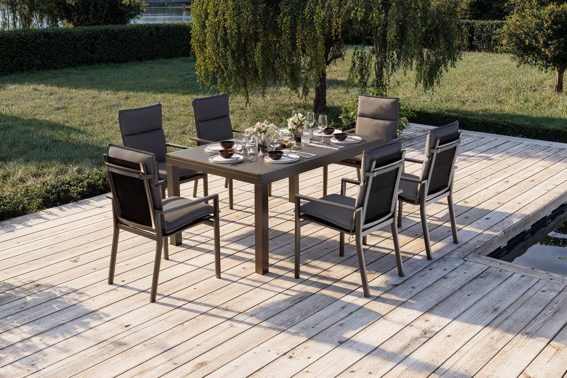 OUTFLEXX Premium Salon de jardin, anthracite mat/noir, Alu/Spraystone/Textilène, table 160/260 x 100 cm, extensible, 6 fauteuils empilables incl. 6 coussins