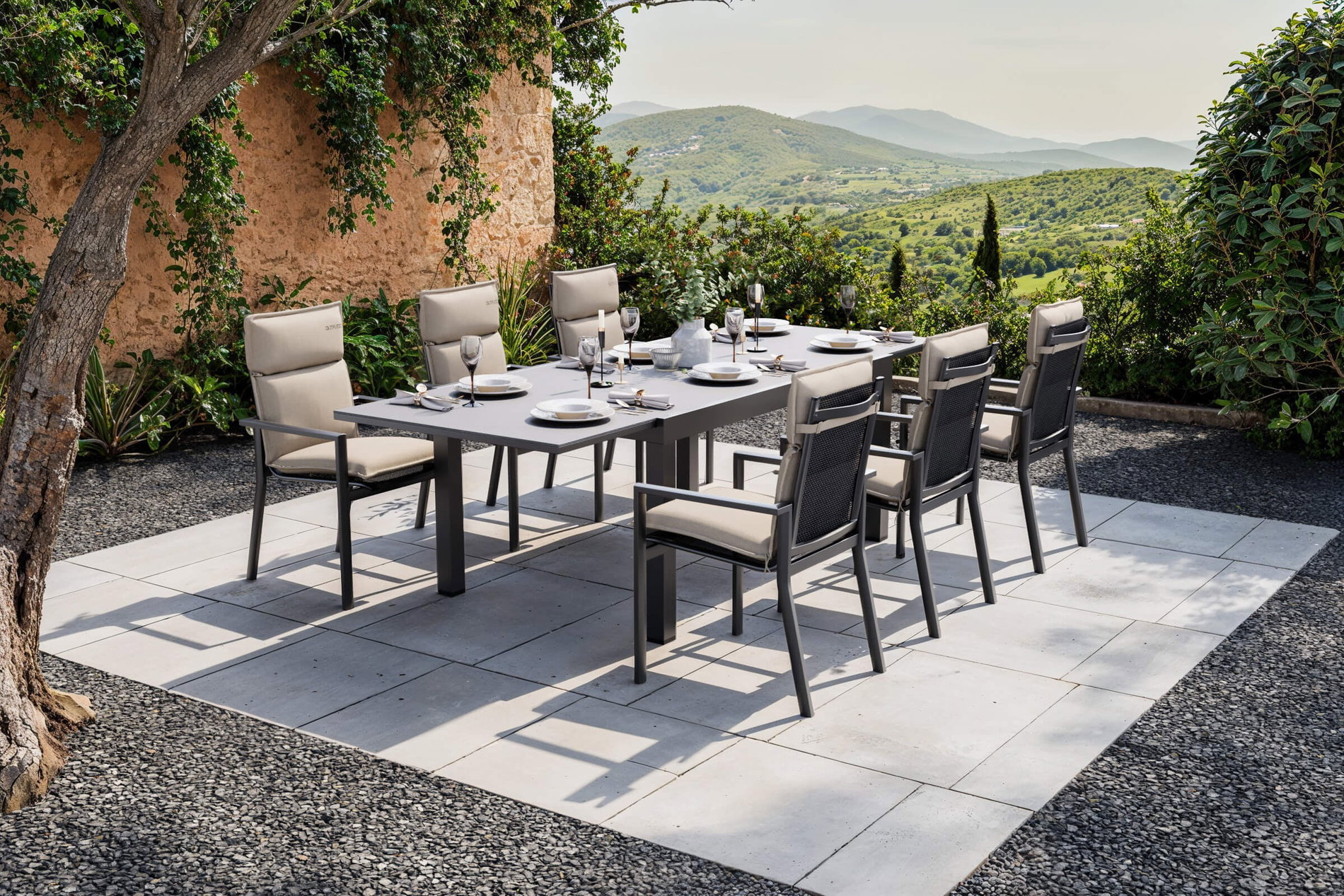 OUTFLEXX Premium Salon de jardin, anthracite mat/noir/naturel, Alu/Spraystone, table 160/260 x 100 cm, 6 fauteuils empilables incl. 6 coussins