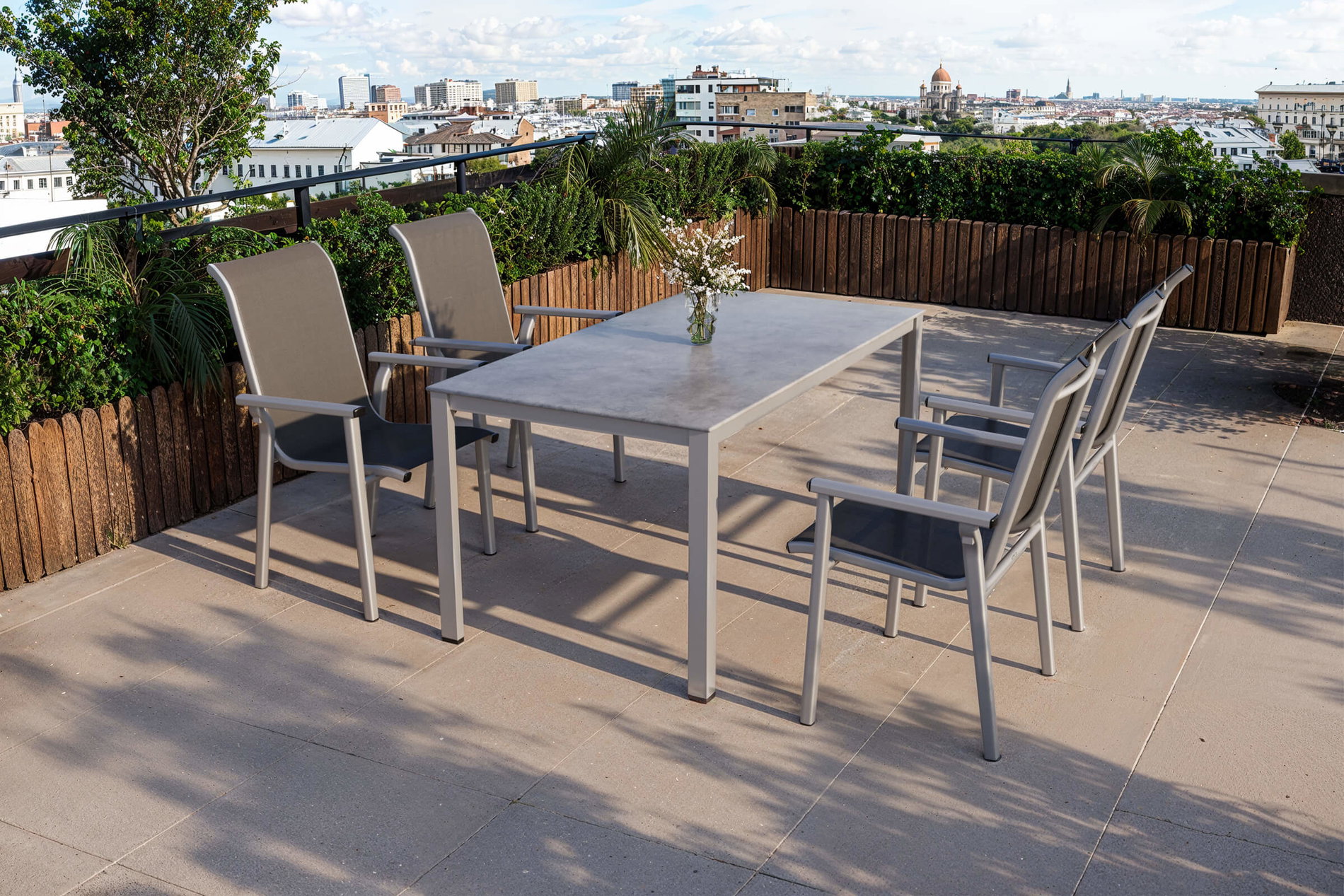 Kettler BasicPlus Pro Ensemble repas jardin, argent/anthracite, alu/Textilène, table 160 x 90 cm, 4 fauteuils empilables Kettler BasicPlus Pro Ensemble repas jardin, argent/anthracite, alu/Textilène, table 160 x 90 cm, 4 fauteuils empilables