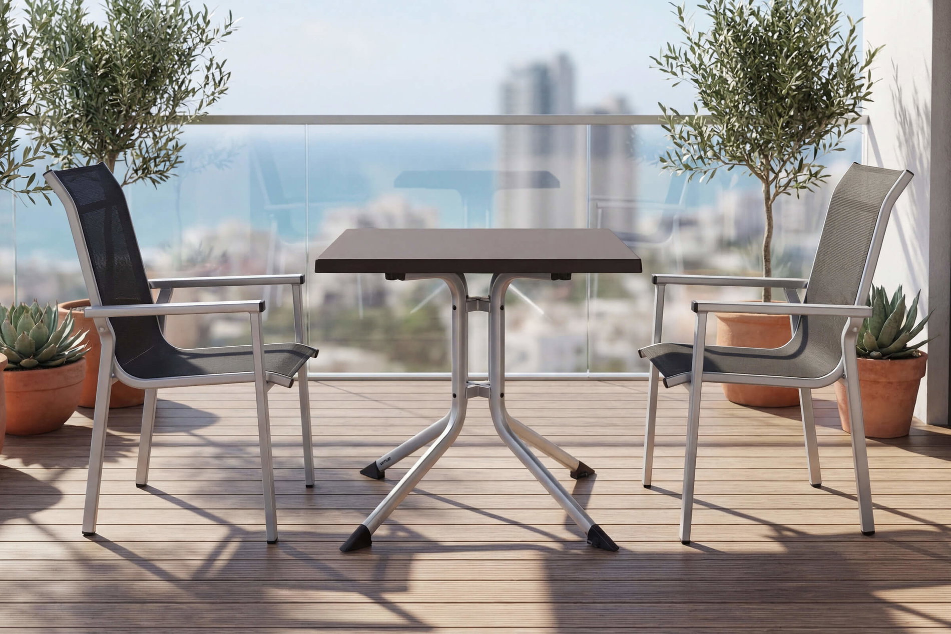 Kettler BasicPlus Pro Ensemble balcon, argenté/anthracite, Aluminium/KETTALUX/Textilene, Table 70 x 70 cm, 2 Fauteuils empilables Kettler BasicPlus Pro Ensemble balcon, argenté/anthracite, Aluminium/KETTALUX/Textilene, Table 70 x 70 cm, 2 Fauteuils empilables